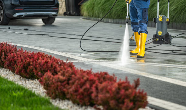 Best Deck Pressure Washing  in Garden City South, NY